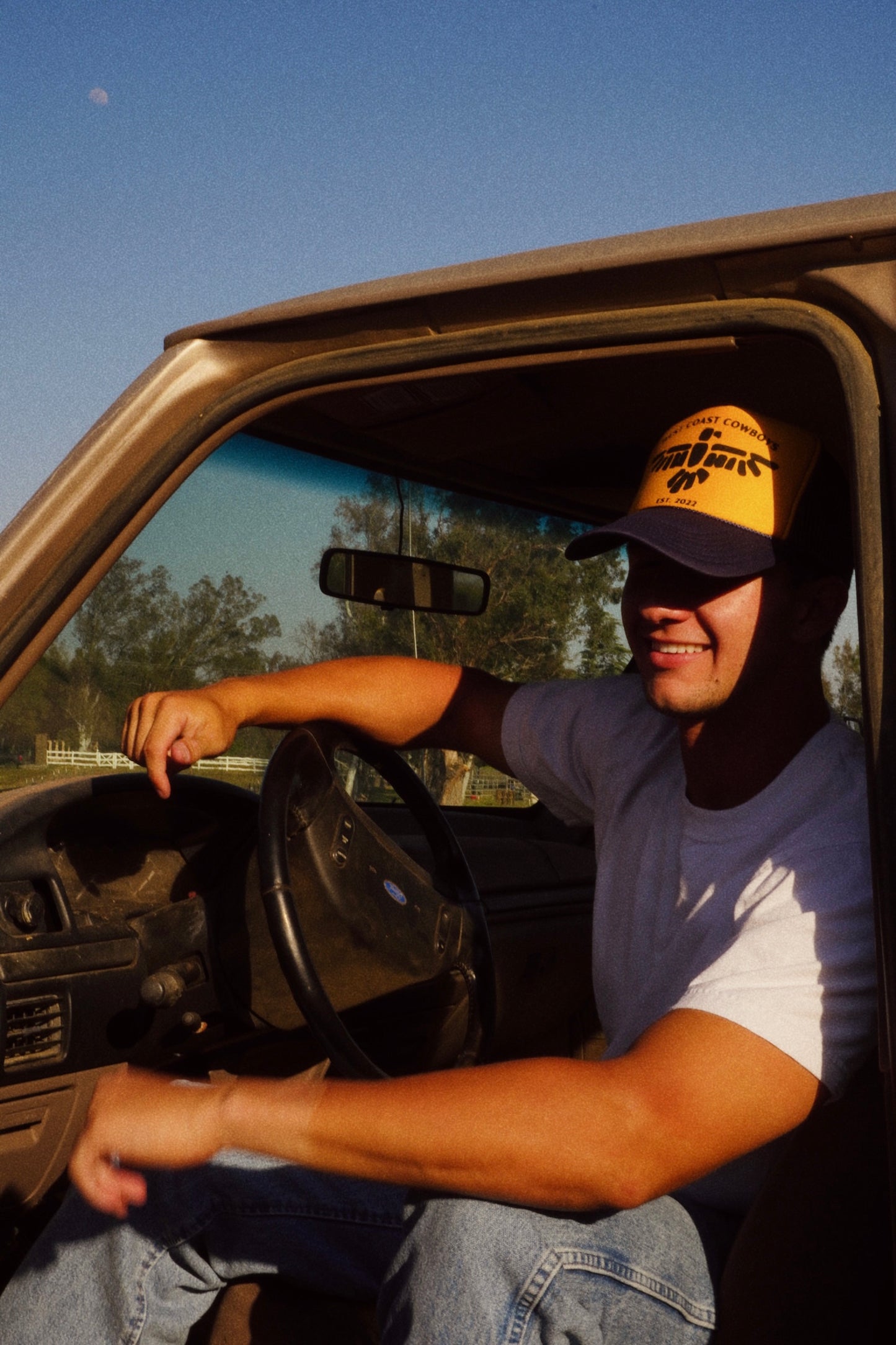 American Eagle Trucker - Navy/Yellow